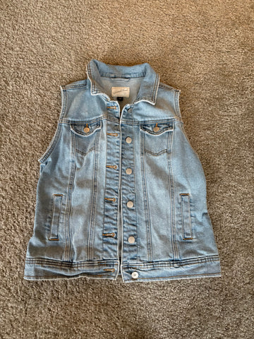 outerwear vest